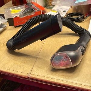 🔴or🌼FLASH SALE/ FLASHLIGHT SnakeLiteFLEXIBLE HANDLEWORK N HARD PLACES.Battery op
